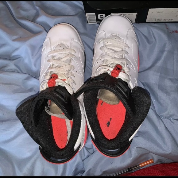 Jordan 6 (Gs) white infared sneakers - Picture 4 of 10